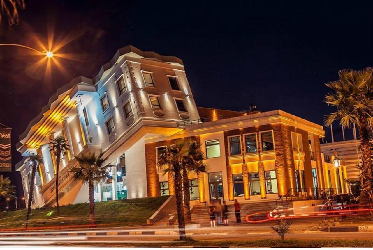 Royal Apartments Batumi Eksteriør billede