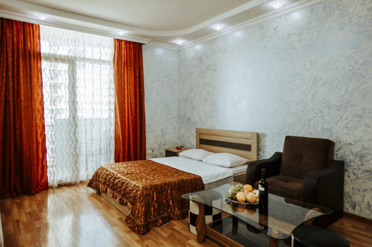 Royal Apartments Batumi Eksteriør billede